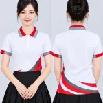 Áo Polo Đồng Phục Màu Trắng In Chuyển Nhiệt Họa Tiết Khối Xám Đỏ