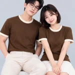 Áo Thun Đồng Phục Cổ Tròn Màu Nâu Cafe Viền Kem Cổ và Tay