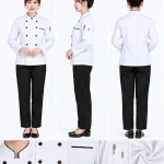 Áo bếp đồng phục dài tay màu trắng viền đen cổ trụ 2 hàng nút