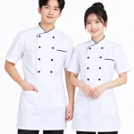 Áo bếp đồng phục ngắn tay màu trắng cổ trụ 2 hàng nút