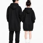 Áo hoodie dáng dài màu đen phong cách