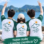 Áo thun du lịch màu trắng phối xanh lá đơn giản